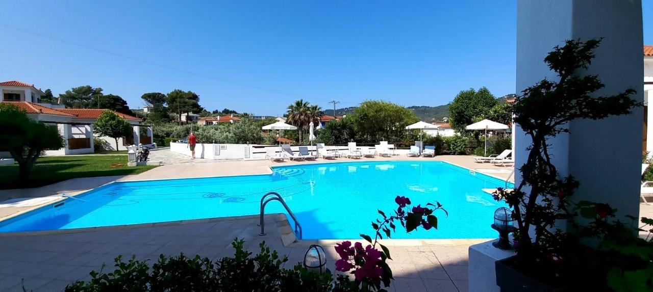 Anemos Junior Suite Skopelos Town Exterior photo